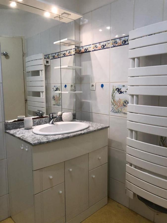 Appartamento Luchon Loft De Charme Bagnères-de-Luchon Esterno foto