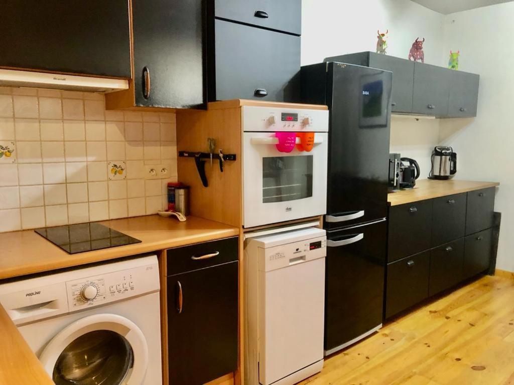 Appartamento Luchon Loft De Charme Bagnères-de-Luchon Esterno foto