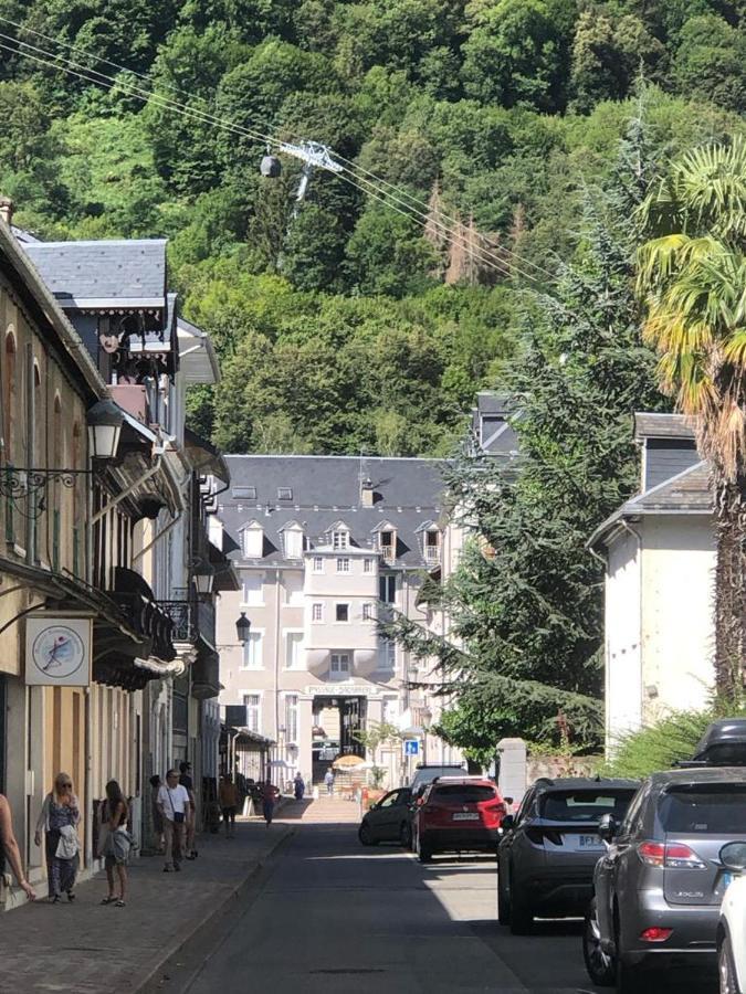 Appartamento Luchon Loft De Charme Bagnères-de-Luchon Esterno foto