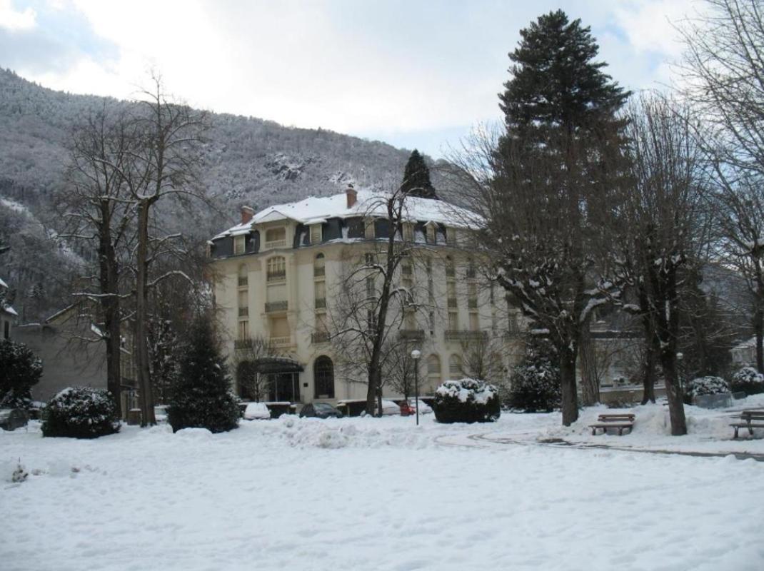 Appartamento Luchon Loft De Charme Bagnères-de-Luchon Esterno foto